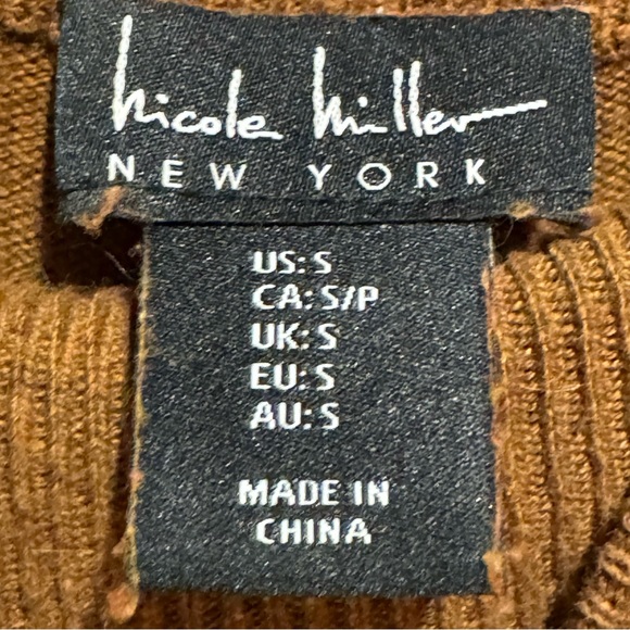 Nicole Miller Pullover Sweater Dress - Picture 4 of 5